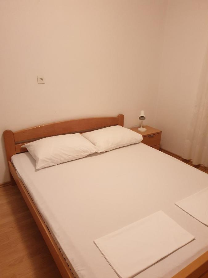 Apartments And Rooms With Parking Space Metajna, Pag - 4120 외부 사진