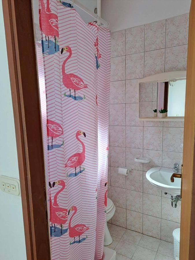 Apartments And Rooms With Parking Space Metajna, Pag - 4120 외부 사진